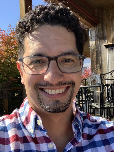 Roman Vasquez, LICSW
